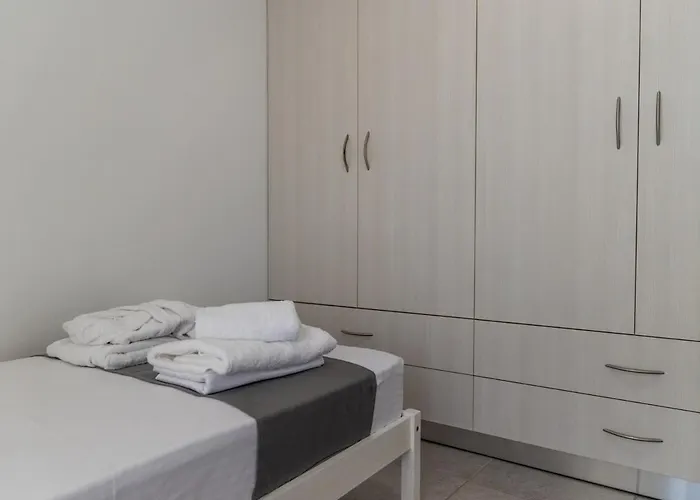 Renalda House In The Port Of Lejlighed