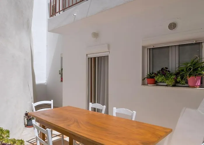 Lejlighed Renalda House In The Port Of *