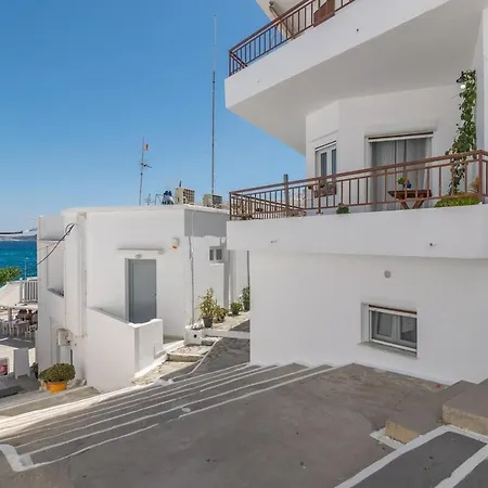 Renalda House In The Port Of * Adamantas (Milos)