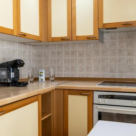 Apartment Renalda House In The Port Of Adamantas (Milos)